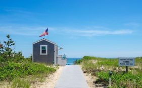 Driftwood Resort On The Ocean